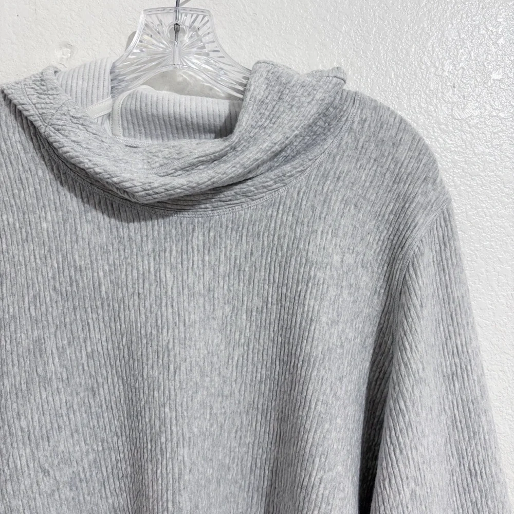 Lululemon Retreat Yourself Hoodie in Heathered Core Ultra‎ Light Grey Nimbus